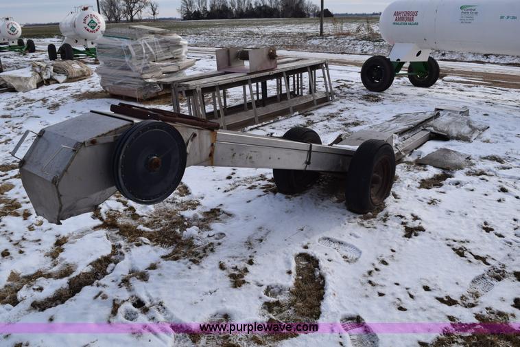 image for item BB9739 Under car fertilizer conveyor