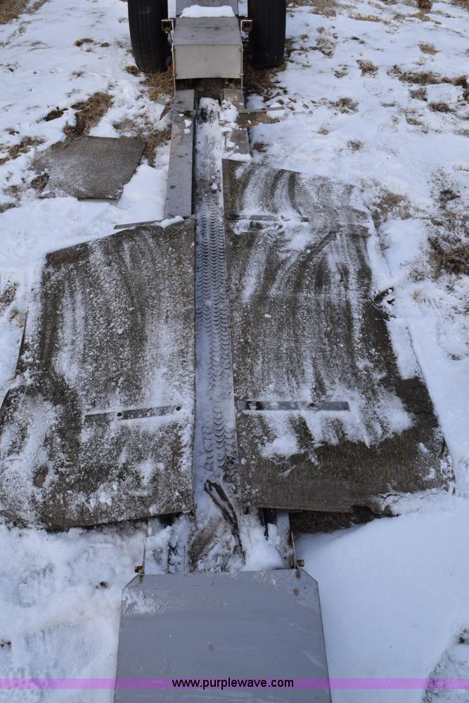 image for item BB9739 Under car fertilizer conveyor