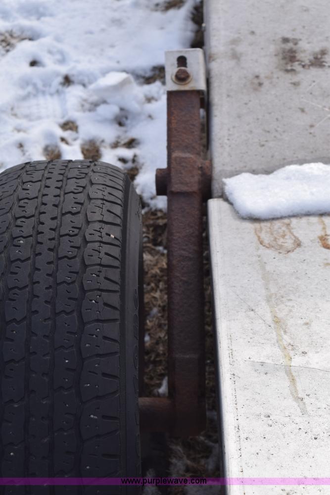 image for item BB9739 Under car fertilizer conveyor