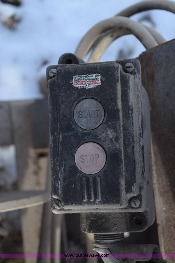 image for item BB9742 Portable electric winch/crane