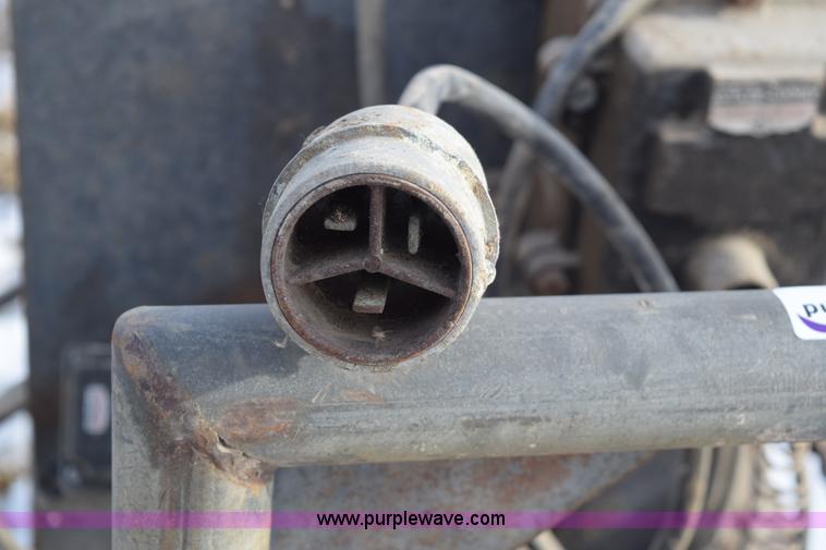 image for item BB9742 Portable electric winch/crane