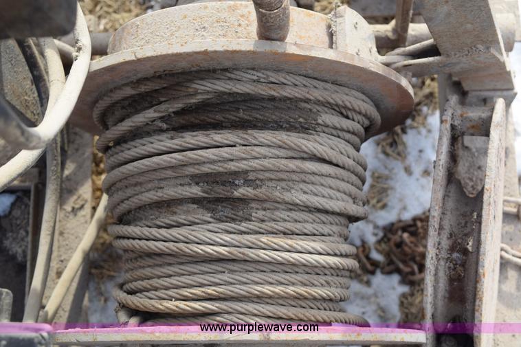 image for item BB9742 Portable electric winch/crane