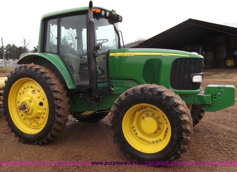 image for item D1338 2007 John Deere 7420 MFWD tractor