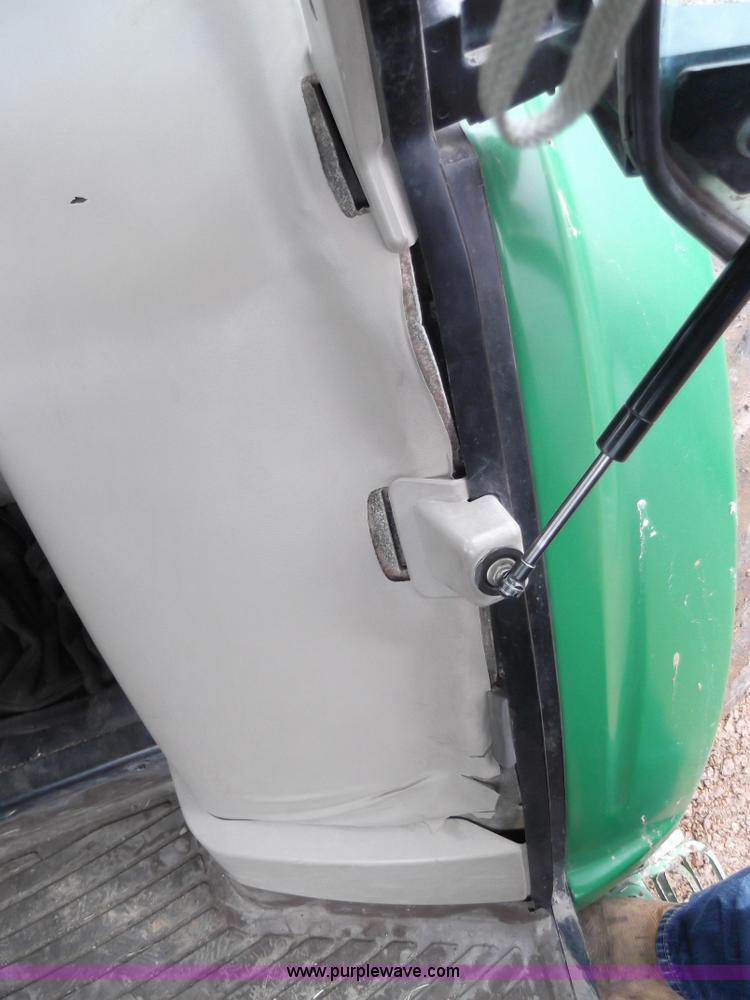 image for item D1338 2007 John Deere 7420 MFWD tractor