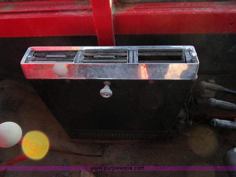 image for item D2251 1973 Versatile 900 4WD tractor