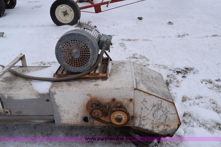 image for item E6009 Speed King discharge conveyor