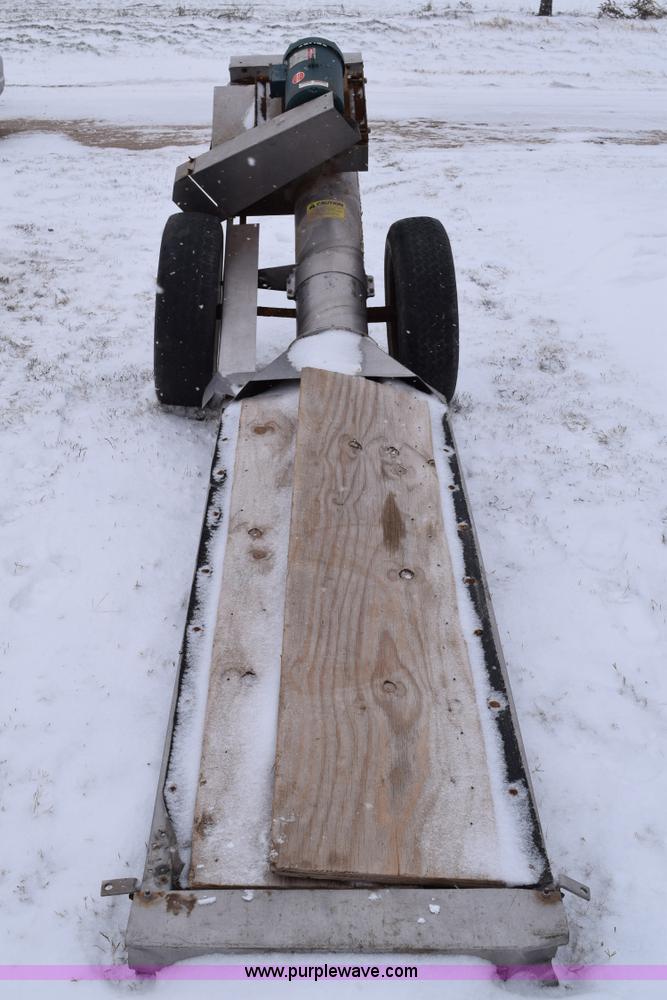 image for item E6010 Speed King under car fertilizer conveyor