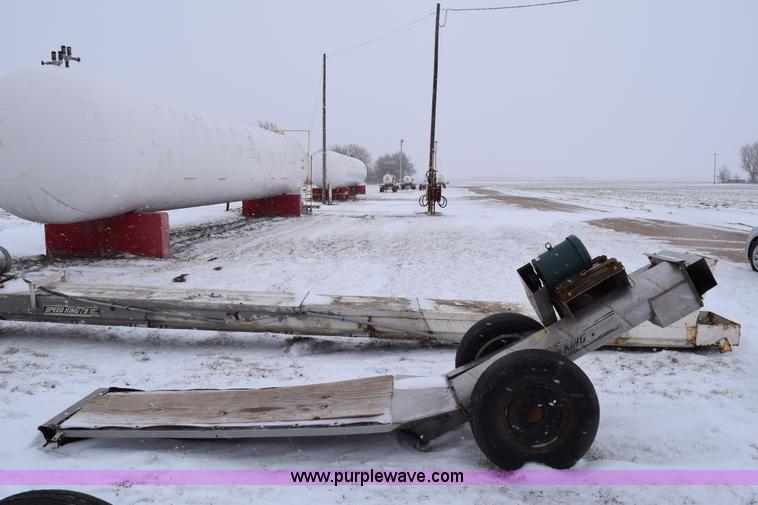 image for item E6010 Speed King under car fertilizer conveyor
