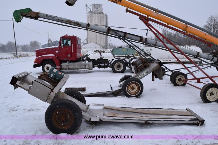 image for item E6010 Speed King under car fertilizer conveyor
