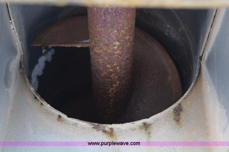 image for item E6010 Speed King under car fertilizer conveyor