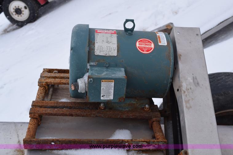 image for item E6010 Speed King under car fertilizer conveyor