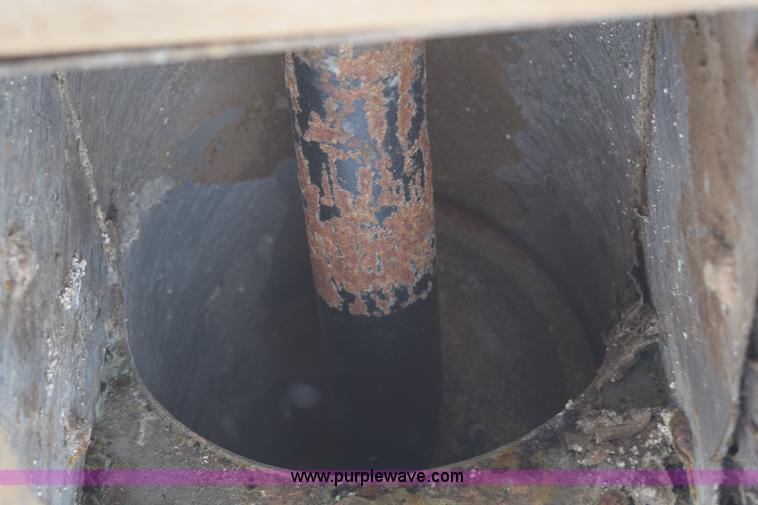 image for item E6011 Speed King under car fertilizer conveyor