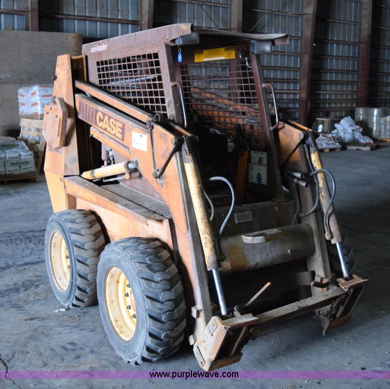 image for item E6017 1993 Case 1845C skid steer