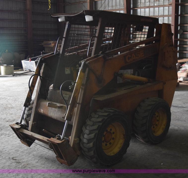 image for item E6017 1993 Case 1845C skid steer