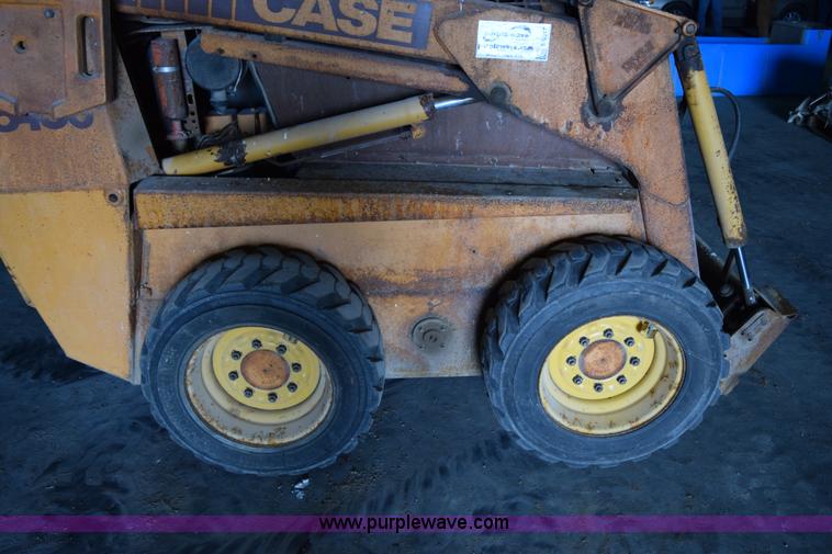 image for item E6017 1993 Case 1845C skid steer