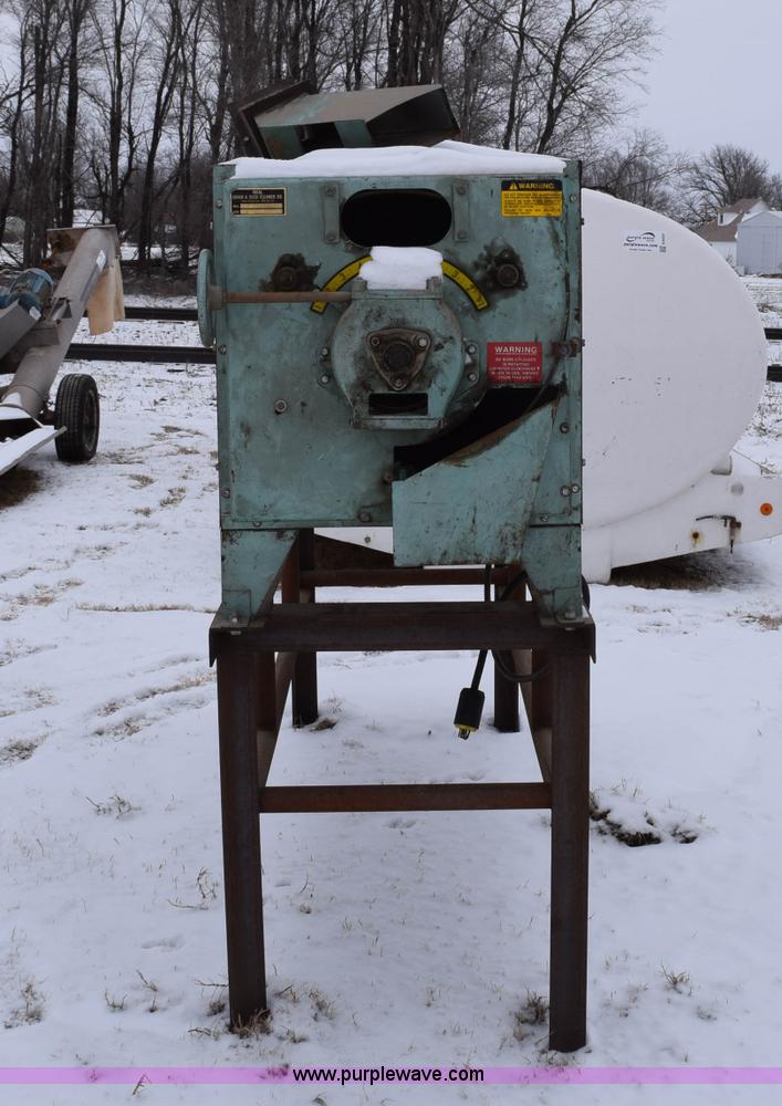 image for item E6022 Ideal cylinder separator