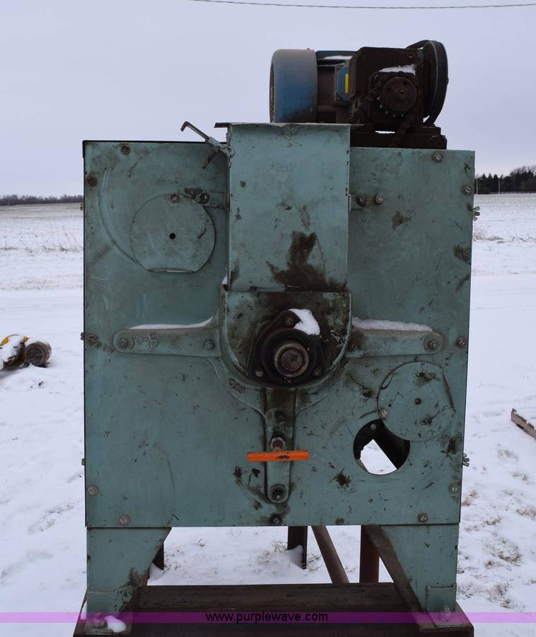 image for item E6022 Ideal cylinder separator