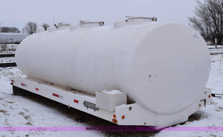 image for item E6023 Water tanker bed