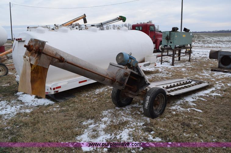 image for item E6025 Speed King under car fertilizer conveyor