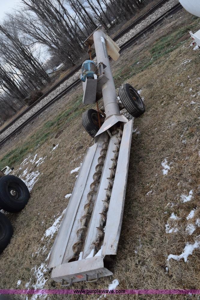 image for item E6025 Speed King under car fertilizer conveyor