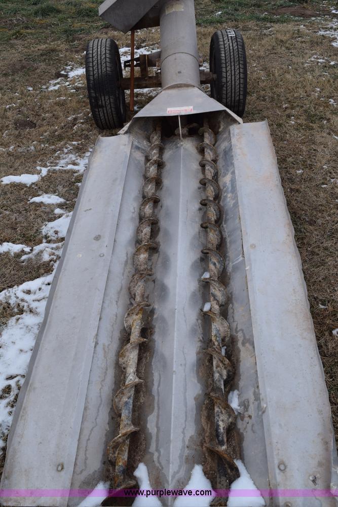 image for item E6025 Speed King under car fertilizer conveyor