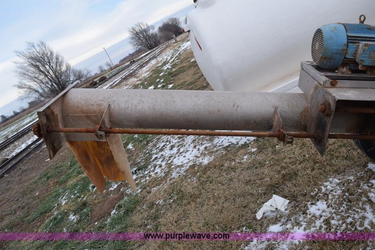 image for item E6025 Speed King under car fertilizer conveyor