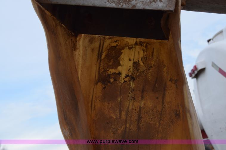 image for item E6025 Speed King under car fertilizer conveyor