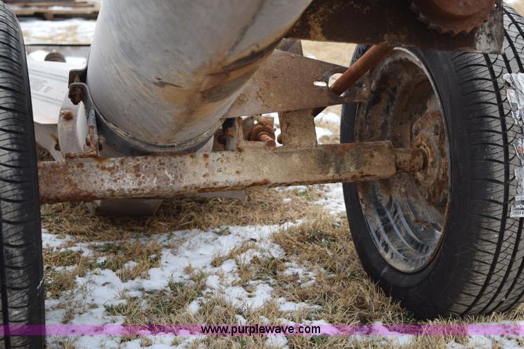 image for item E6025 Speed King under car fertilizer conveyor