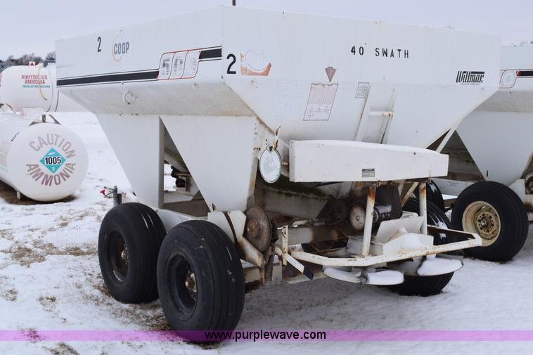 image for item E6028 Wilmar fertilizer spreader buggy