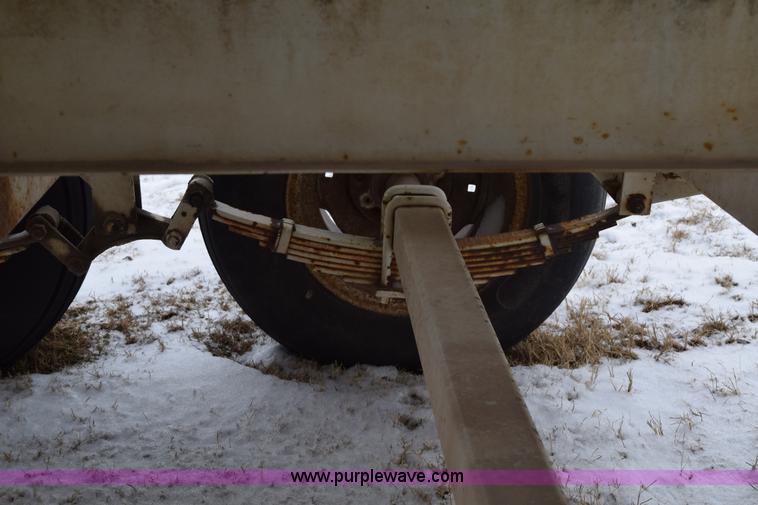 image for item E6028 Wilmar fertilizer spreader buggy