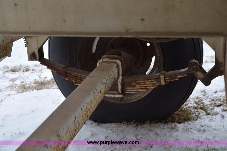 image for item E6028 Wilmar fertilizer spreader buggy