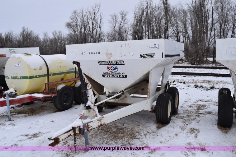 Wilmar fertilizer spreader buggy in Alden, KS Item E6029 sold