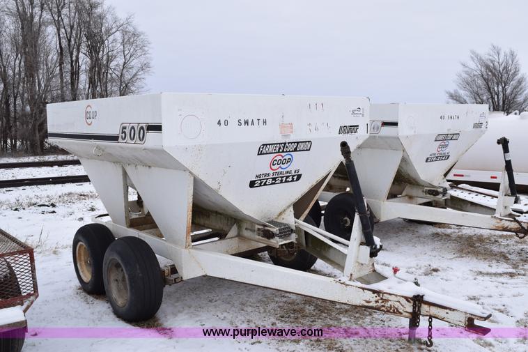 image for item E6029 Wilmar fertilizer spreader buggy