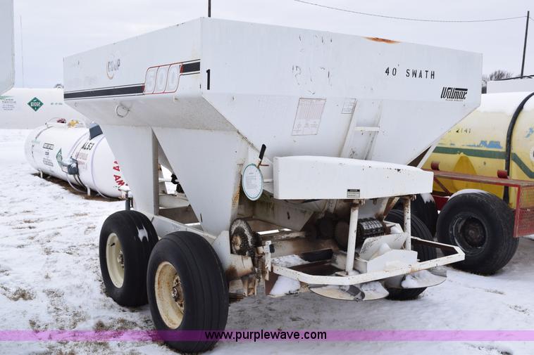 image for item E6029 Wilmar fertilizer spreader buggy