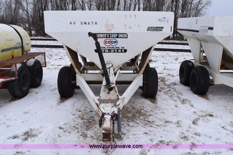 image for item E6029 Wilmar fertilizer spreader buggy