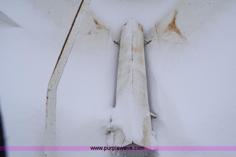 image for item E6029 Wilmar fertilizer spreader buggy