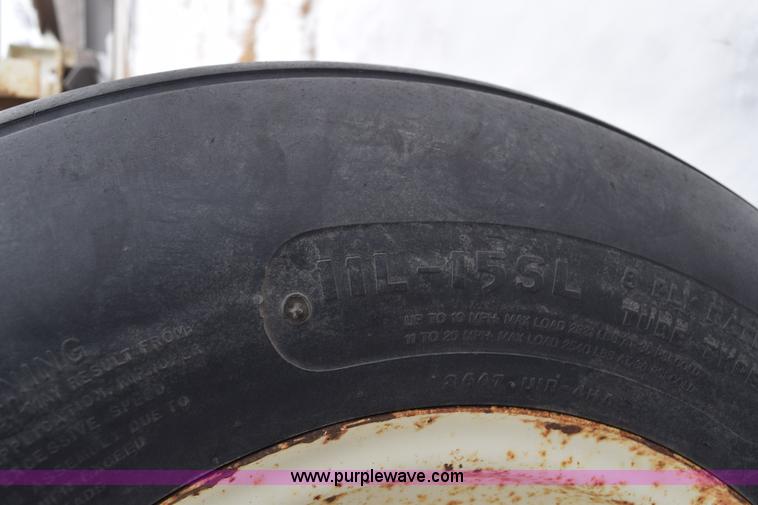 image for item E6029 Wilmar fertilizer spreader buggy