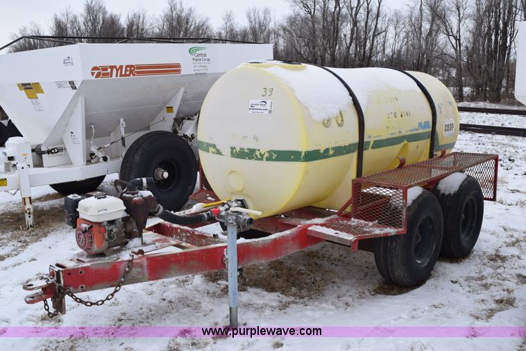 image for item E6030 1,000 gallon liquid nurse tank