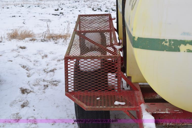 image for item E6030 1,000 gallon liquid nurse tank