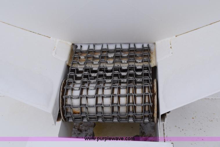 image for item E6031 Tyler six ton fertilizer spreader buggy