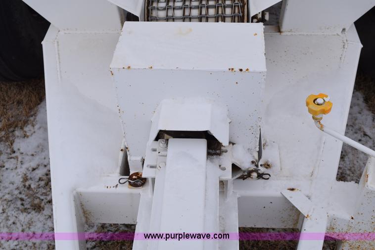 image for item E6031 Tyler six ton fertilizer spreader buggy