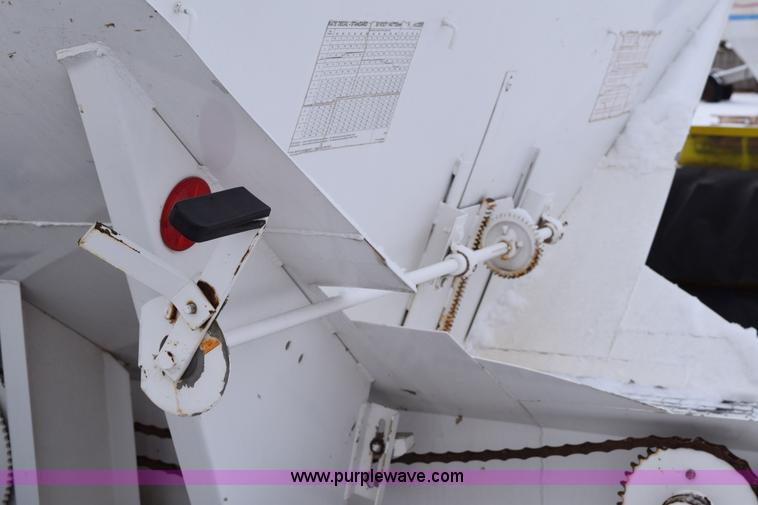 image for item E6031 Tyler six ton fertilizer spreader buggy