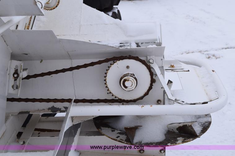 image for item E6031 Tyler six ton fertilizer spreader buggy