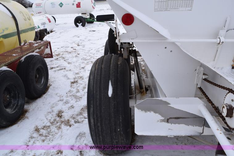 image for item E6031 Tyler six ton fertilizer spreader buggy