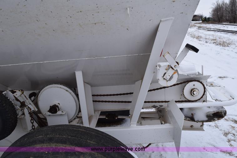 image for item E6031 Tyler six ton fertilizer spreader buggy