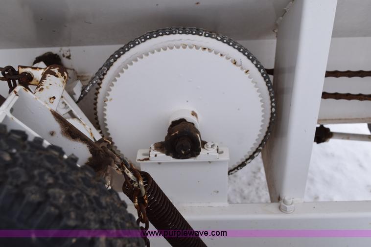 image for item E6031 Tyler six ton fertilizer spreader buggy