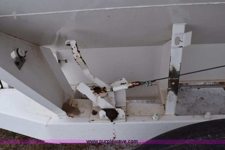 image for item E6031 Tyler six ton fertilizer spreader buggy