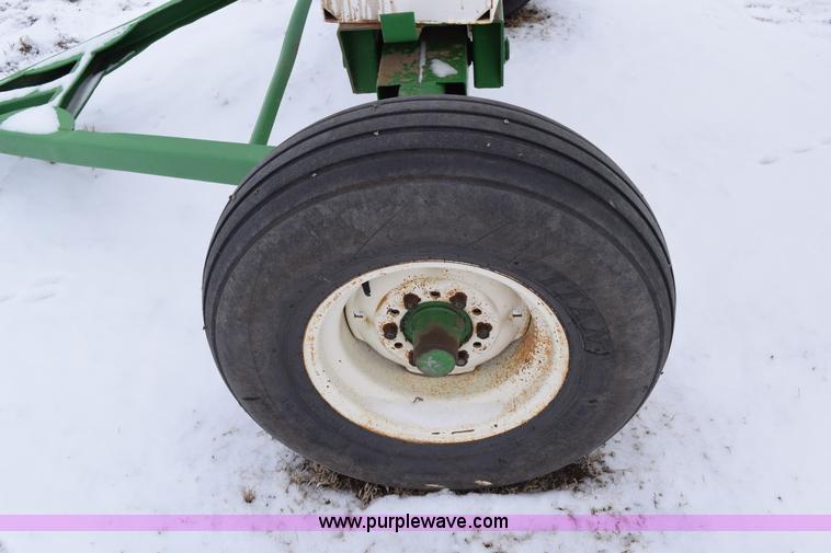 image for item E6032 Anhydrous nurse tank