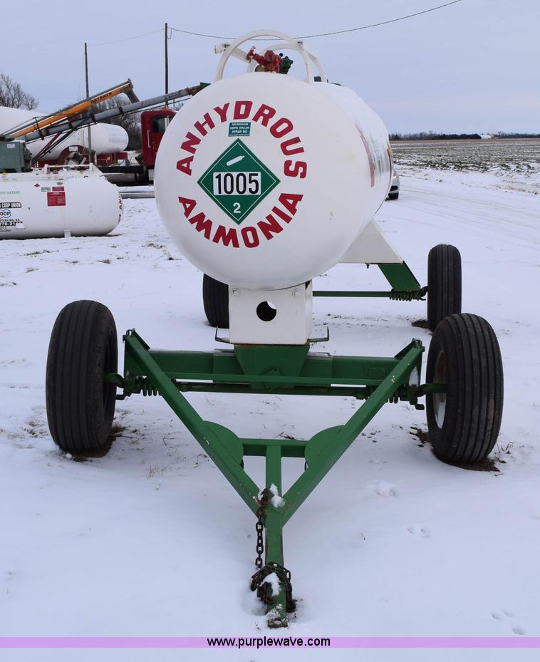image for item E6034 Anhydrous ammonia nurse tank
