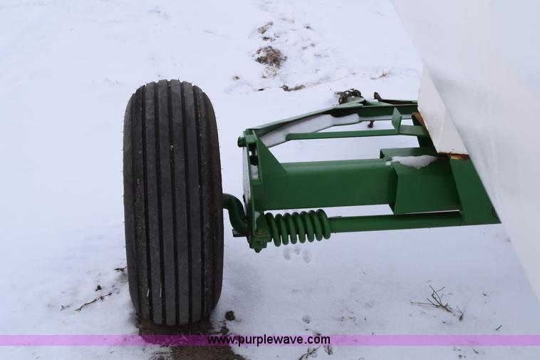 image for item E6034 Anhydrous ammonia nurse tank